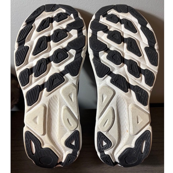 HOKA Men's Clifton 9 Road Running Shoes Black/White Men's 10.5D - Picture 7 of 8